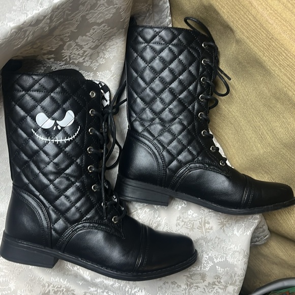 Disney Jack Skellington Quilted Lace Up Black Boots Size 9 - Picture 1 of 8